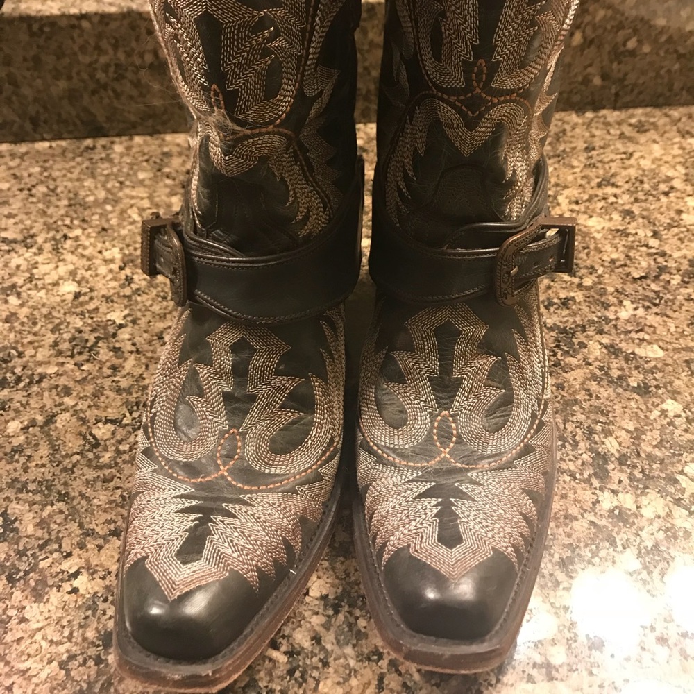 Corral Boots - black with brown & white embroidery
